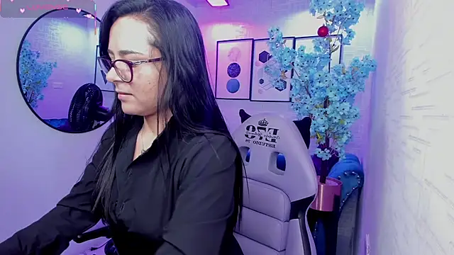 Tiara rr online show from 01-06-26, 03:43