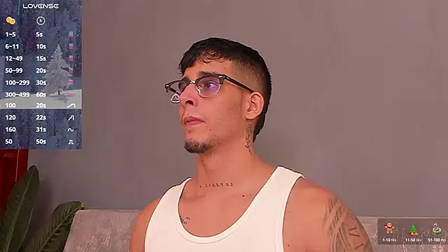 Snapshot of iamcamiloo_ chatting on 12-13-24, 04:11 iamcamiloo online show from 12-13-24, 04:11
