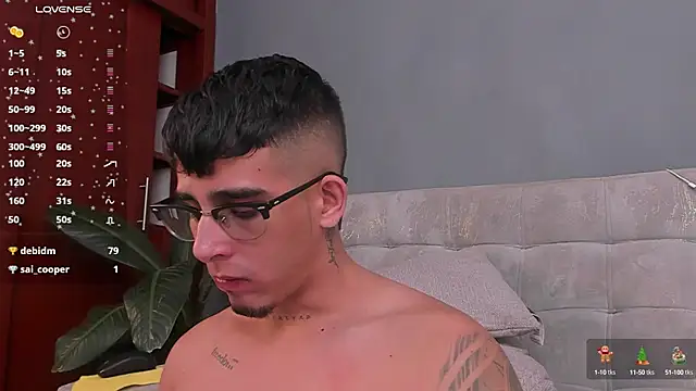 Snapshot of iamcamiloo_ chatting on 12-14-24, 10:45 iamcamiloo online show from 12-14-24, 10:45