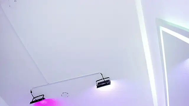 Ema louis  online show from 12-19-24, 06:12