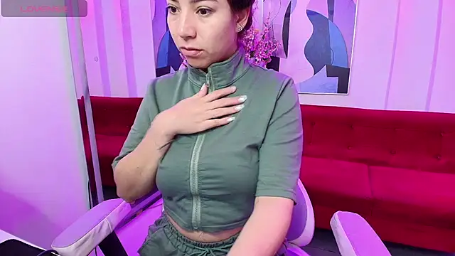 Ema louis  online show from 03-17-25, 12:35