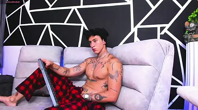 Snapshot of JUSTIN_FULLER1 chatting on 02-15-25, 10:31 JUSTIN FULLER1 online show from 02-15-25, 10:31