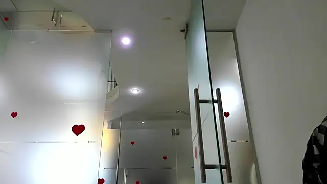 Snapshot of Queenrafaella chatting on 06-09-26, 05:08 Queenrafaella online show from 06-09-26, 05:08