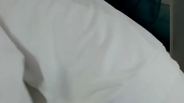 SkinnyDolly online show from 04-29-26, 03:10