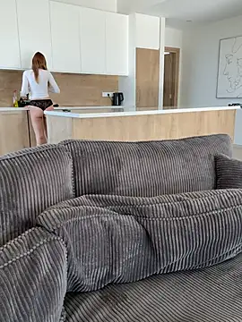 emma05 online show from 01-14-26, 07:36