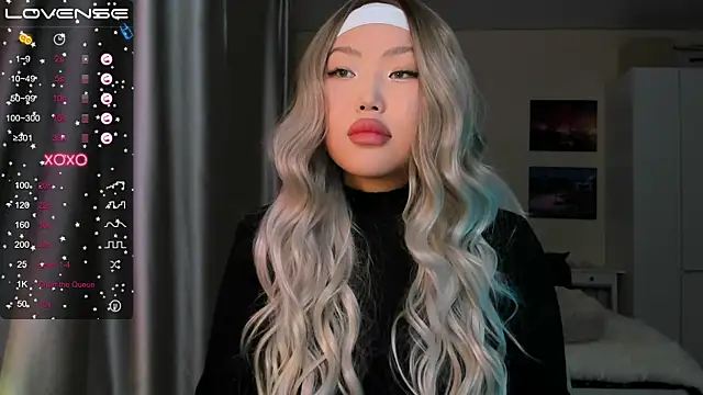 Snapshot of uko_sa chatting on 12-20-24, 12:49 uko sa online show from 12-20-24, 12:49