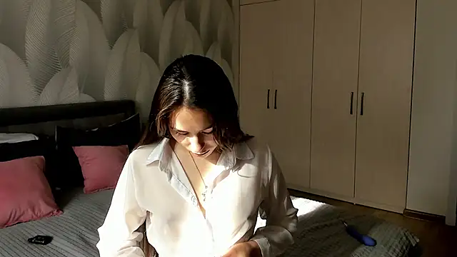 Bambiii bby online show from 04-30-26, 02:18