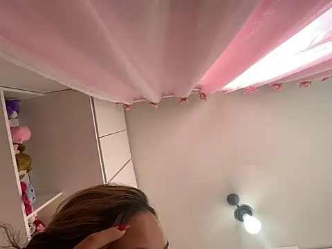 Snapshot of lariic chatting on 03-20-25, 06:53 lariic online show from 03-20-25, 06:53