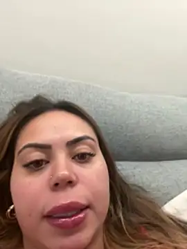 lariic online show from 04-19-26, 10:23