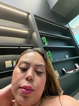 lariic online show from 07-24-26, 06:17