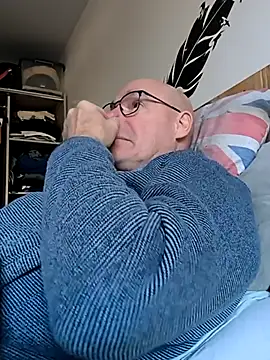 bogland33 online show from 11-30-25, 01:59