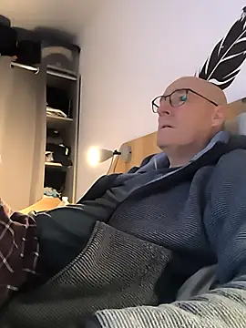 bogland33 online show from 12-21-25, 08:38