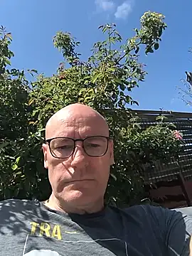 bogland33 online show from 06-07-26, 10:52