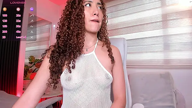 Snapshot of miss_catalinaa chatting on 11-27-25, 12:07 miss catalinaa online show from 11-27-25, 12:07