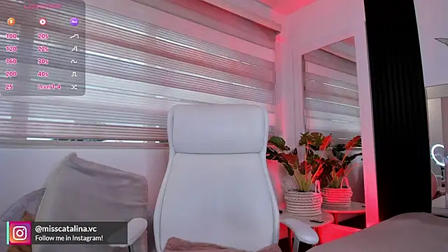 Snapshot of miss_catalinaa chatting on 12-01-25, 11:48 miss catalinaa online show from 12-01-25, 11:48