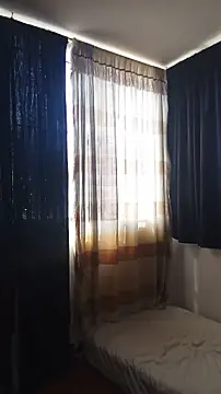 Snapshot of sthefania1710 chatting on 06-11-26, 01:42 sthefania1710 online show from 06-11-26, 01:42