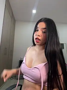 AuroraFiore online show from 04-29-26, 01:53