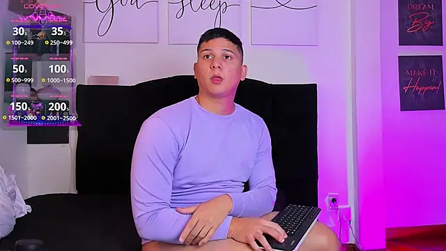 Snapshot of ANDREZALVAREZ chatting on 01-23-25, 03:48 ANDREZALVAREZ online show from 01-23-25, 03:48