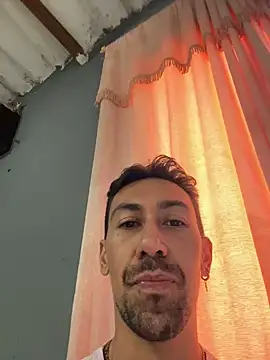 Snapshot of dantedesirexx chatting on 02-03-25, 09:18 dantedesirexx online show from 02-03-25, 09:18