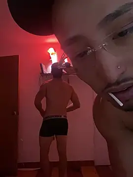 Snapshot of dantedesirexx chatting on 03-13-25, 10:21 dantedesirexx online show from 03-13-25, 10:21