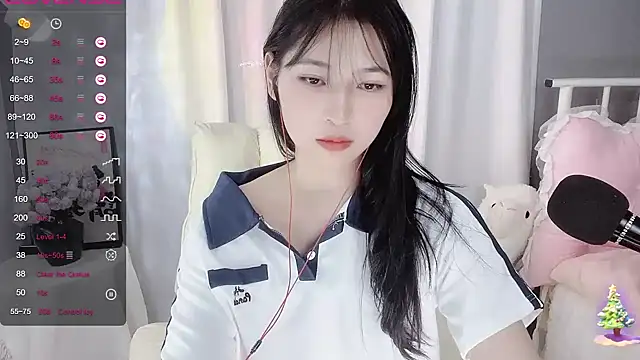 Snapshot of -Jolene-688- chatting on 01-06-25, 02:48 -Jolene-688- online show from 01-06-25, 02:48