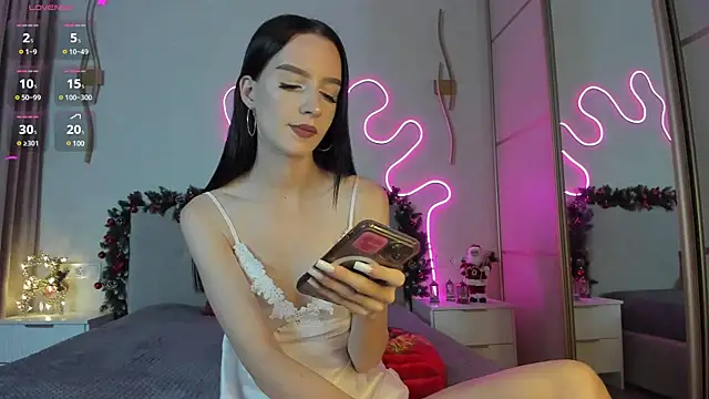 Snapshot of flora_off chatting on 01-09-25, 12:30 flora off online show from 01-09-25, 12:30