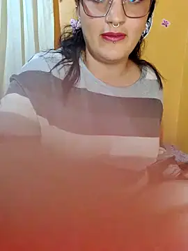 Snapshot of paula_thompson2 chatting on 02-17-25, 09:13 paula thompson2 online show from 02-17-25, 09:13