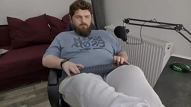 Snapshot of KingMarti chatting on 02-07-25, 03:52 KingMarti online show from 02-07-25, 03:52