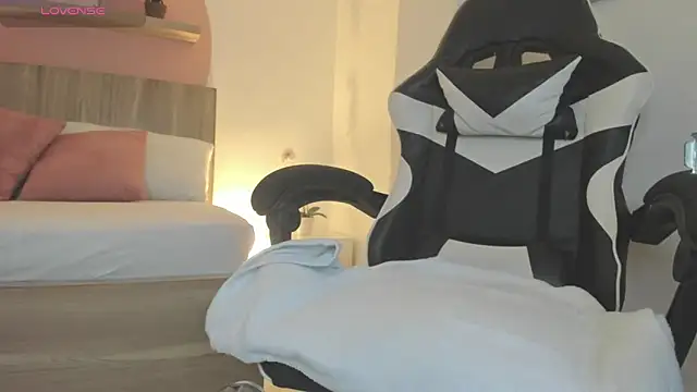 evelin leroy online show from 03-13-26, 12:01