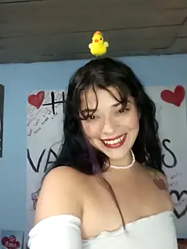 Elvishcassie  online show from 02-17-25, 08:15