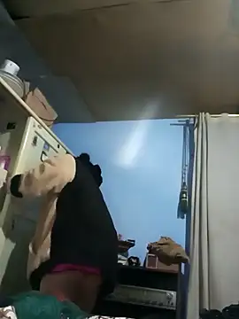 Elvishcassie  online show from 10-14-25, 12:44