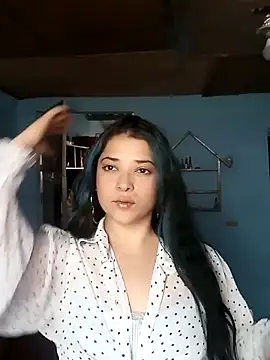 Elvishcassie  online show from 10-31-25, 07:59