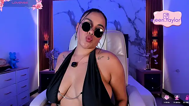 Jeen Taylor online show from 04-22-26, 08:10