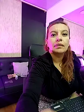 RoxieJackson online show from 10-08-25, 12:03