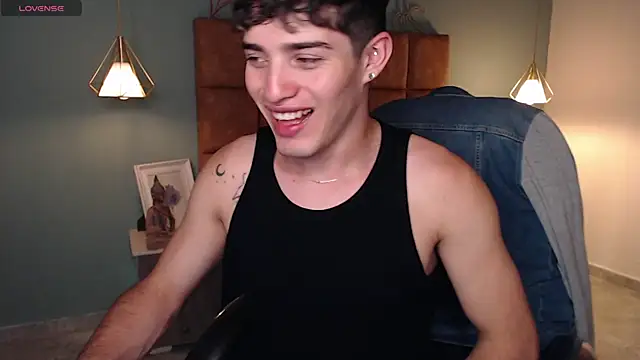 AlejooTwink online show from 02-07-25, 10:20