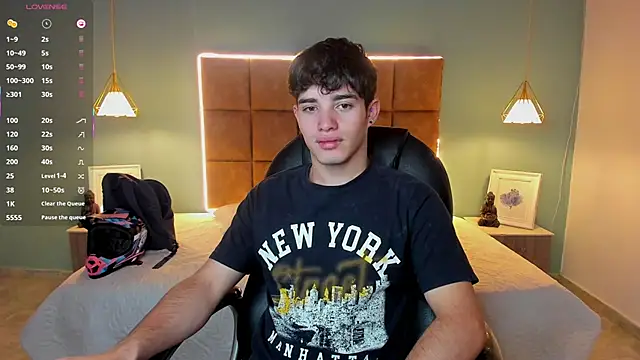 AlejooTwink online show from 10-01-25, 02:17