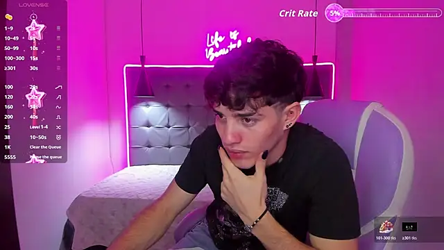 AlejooTwink online show from 12-23-25, 02:42