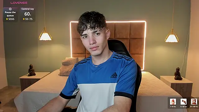 Snapshot of AlejooTwink chatting on 05-31-26, 05:04 AlejooTwink online show from 05-31-26, 05:04