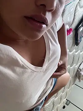 Snapshot of Orixxxxx chatting on 02-27-25, 08:09 Orixxxxx online show from 02-27-25, 08:09