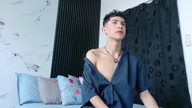 Noah tyler  online show from 03-16-26, 06:34