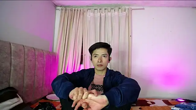 Snapshot of Yellowpokemon23 chatting on 02-26-26, 02:32 Yellowpokemon23 online show from 02-26-26, 02:32