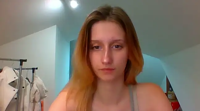 Snapshot of LUNA_delight chatting on 12-02-24, 02:41 LUNA delight online show from 12-02-24, 02:41