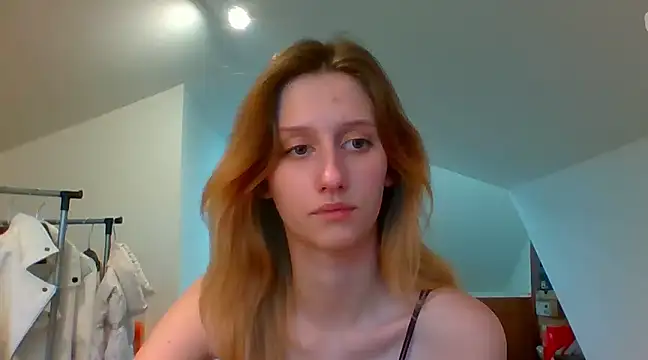 Snapshot of LUNA_delight chatting on 12-04-24, 07:39 LUNA delight online show from 12-04-24, 07:39