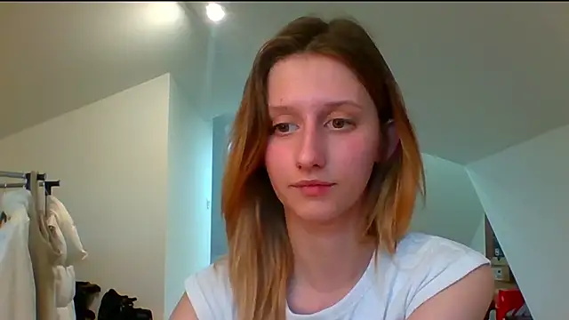 Snapshot of LUNA_delight chatting on 12-30-24, 08:54 LUNA delight online show from 12-30-24, 08:54