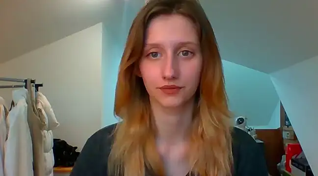 Snapshot of LUNA_delight chatting on 01-02-25, 07:55 LUNA delight online show from 01-02-25, 07:55