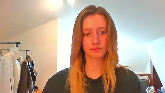 Snapshot of LUNA_delight chatting on 02-26-25, 10:47 LUNA delight online show from 02-26-25, 10:47