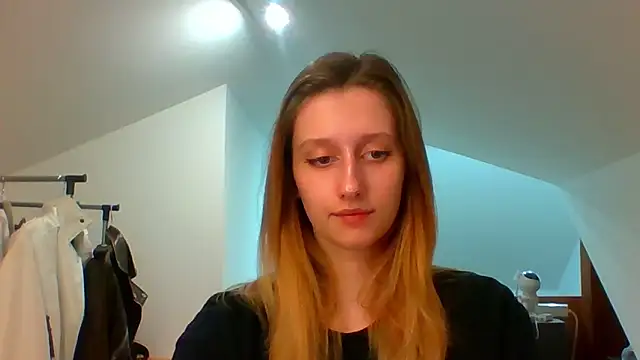 Snapshot of LUNA_delight chatting on 03-05-25, 05:50 LUNA delight online show from 03-05-25, 05:50