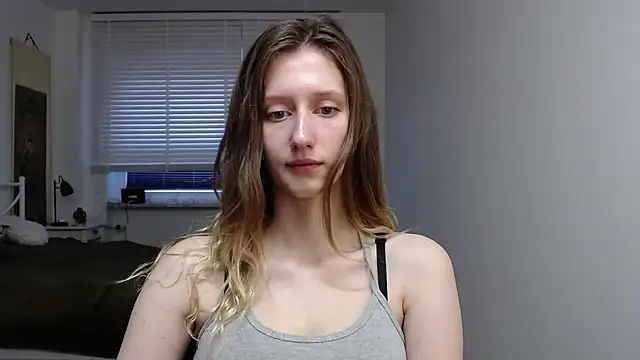 Snapshot of LUNA_delight chatting on 09-29-25, 05:23 LUNA delight online show from 09-29-25, 05:23