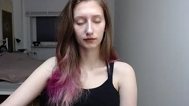 Snapshot of LUNA_delight chatting on 12-03-25, 06:32 LUNA delight online show from 12-03-25, 06:32