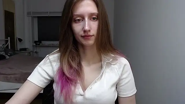 Snapshot of LUNA_delight chatting on 12-05-25, 06:33 LUNA delight online show from 12-05-25, 06:33